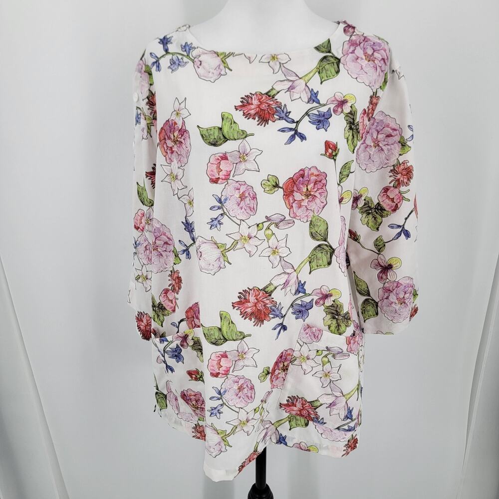 A La Carte Blouse Womens Large White Floral Pockets Sleeve Accent Buttons